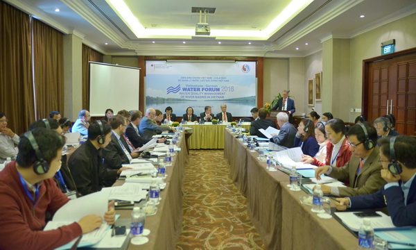 [-]Diễn[-]đàn[-]chung[-]Việt[-]Nam[-]–[-]CHLB[-]Đức[-]về[-]quản[-]lý[-]nước[-]lưu[-]vực[-]song[-]Việt[-]Nam